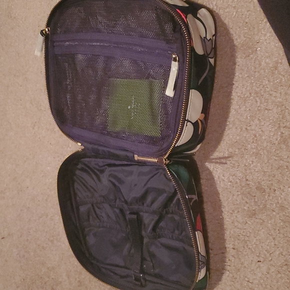 -Kate spade floral large makeup bag 2022 best seller five stars 🌟 by my buyers - Picture 11 of 11